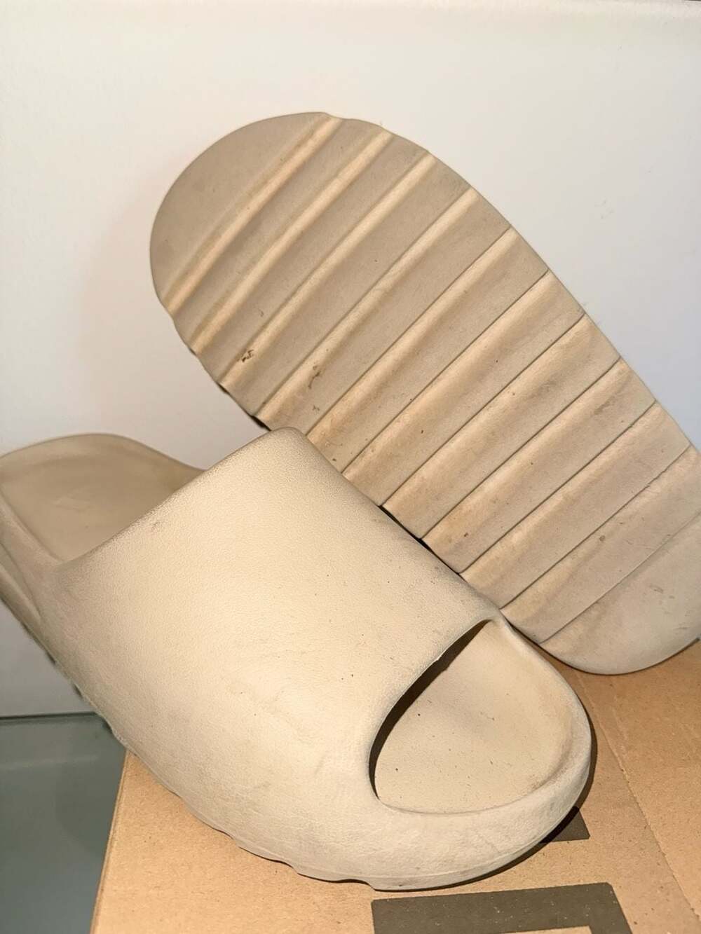 Adidas Yeezy Slide Bone FZ5897 Size US 11